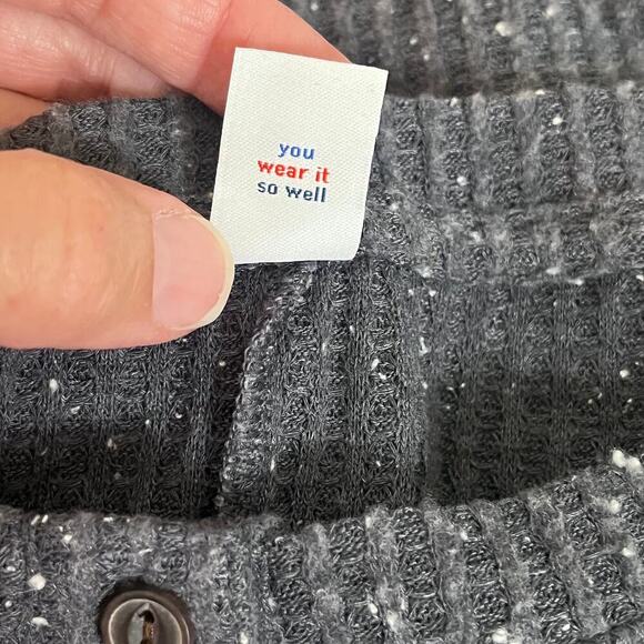 Old Navy Women's Long Sleeve Waffle Knit Top Size XS Color Coal Smoke. NEW - Picture 7 of 7